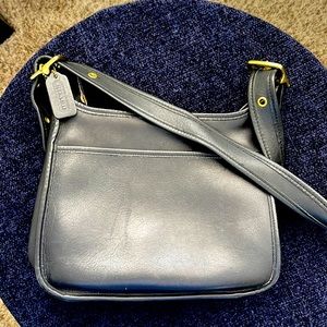 Vintage Coach Medium Handbag - Black